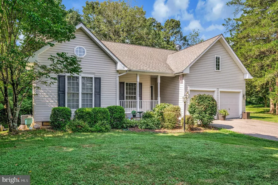 411 LAKEVIEW PKWY, Locust Grove, VA 22508