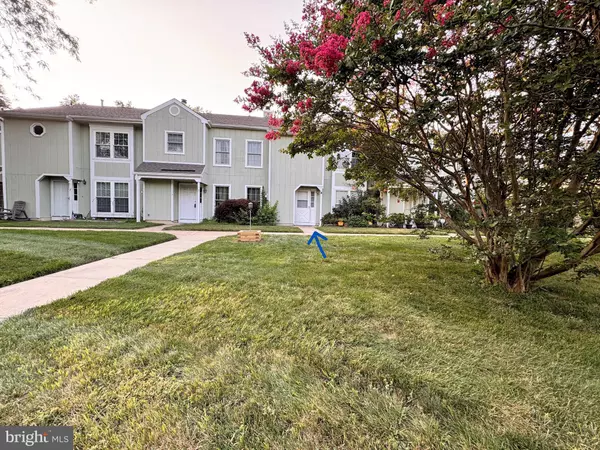 Plainsboro, NJ 08536,4 POND VIEW DR