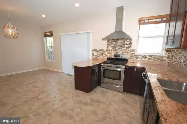Columbia, MD 21046,7327-E ROCKY CREEK DR #17