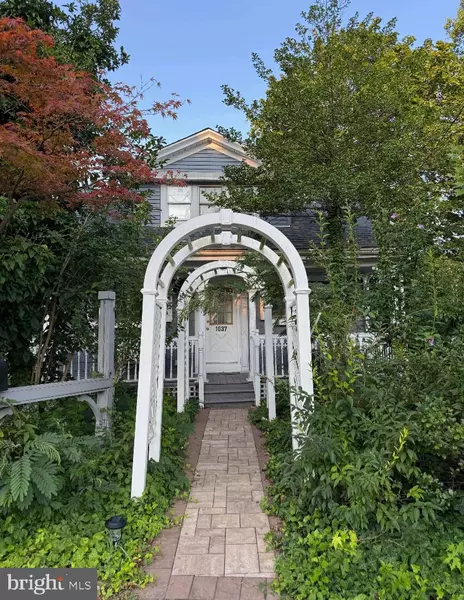 1637 PENNINGTON RD, Ewing, NJ 08618