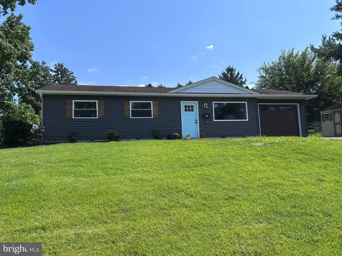 Strasburg, PA 17579,225 DALLAS AVE