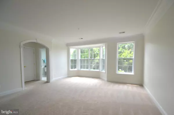 Woodbridge, VA 22193,14853 CLOVERDALE RD