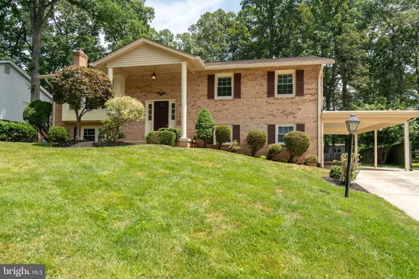 Annandale, VA 22003,3821 WINTERSET DR