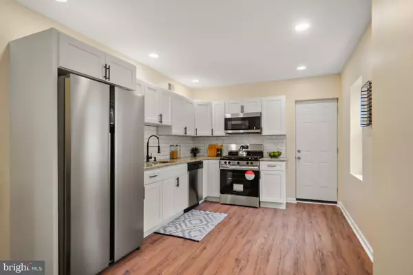 1711 N LINDENWOOD ST, Philadelphia, PA 19131