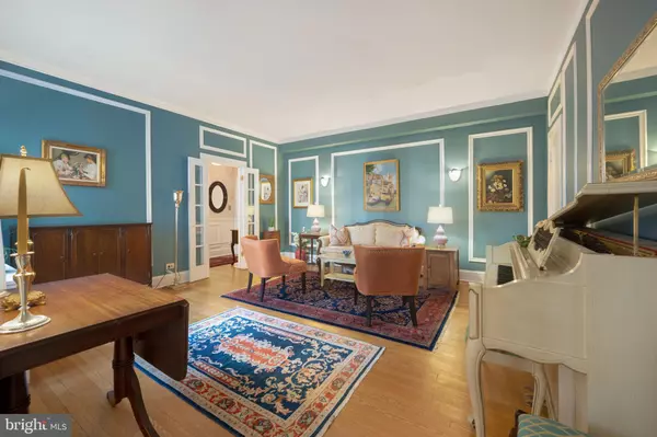 Washington, DC 20008,2540 MASSACHUSETTS AVE NW #306