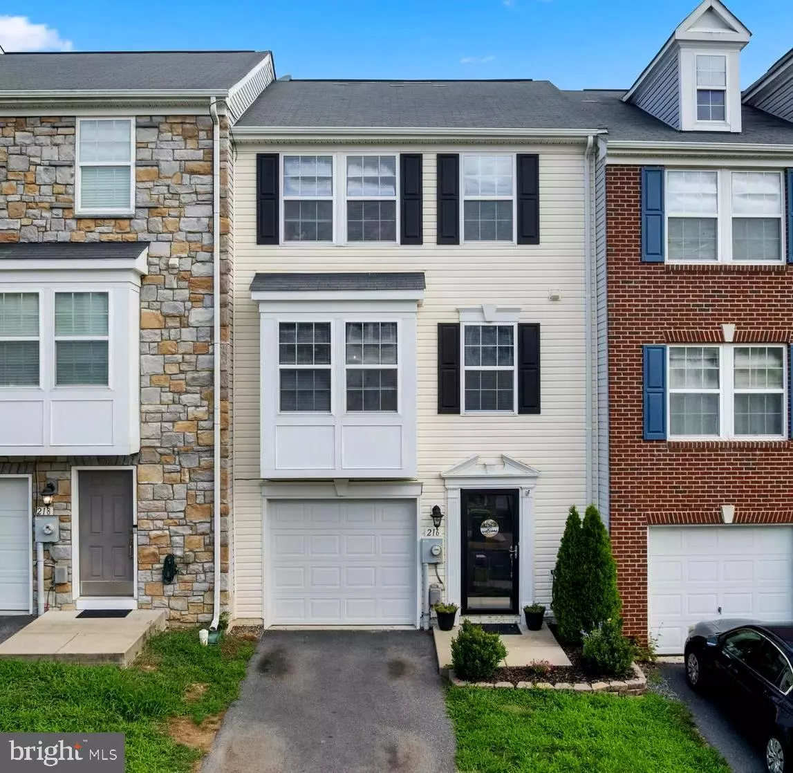 Winchester, VA 22602,216 MONTICELLO SQ