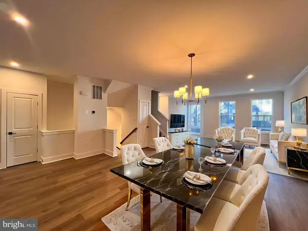 Lorton, VA 22079,9424 DANDELION DR