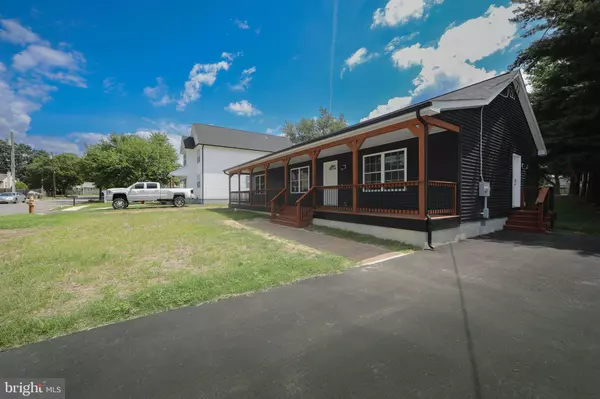 Paulsboro, NJ 08066,423 SHERIDAN AVE