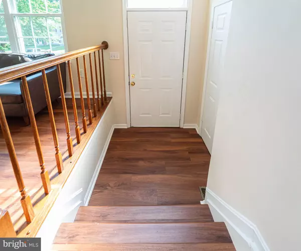 Pasadena, MD 21122,8236 APPALACHIAN DR