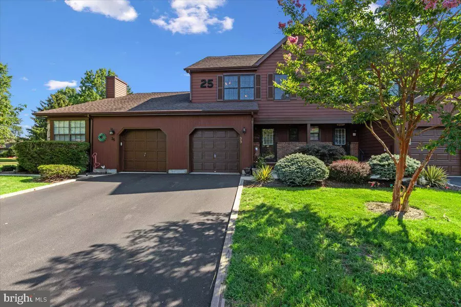 33 EASTON CT, Lawrenceville, NJ 08648