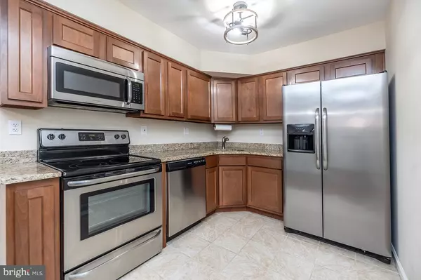 Sicklerville, NJ 08081,512 JAEGER CT