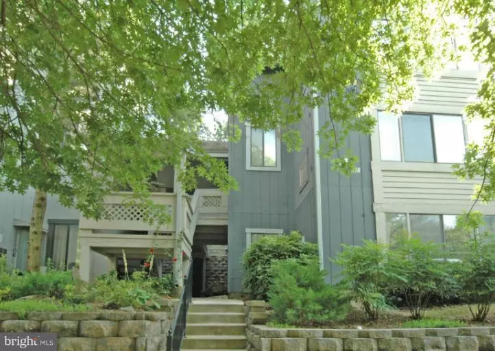Gaithersburg, MD 20879,922 WINDBROOKE DR #922