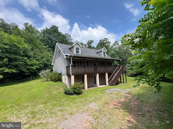 Augusta, WV 26704,214 MATHEWS DR