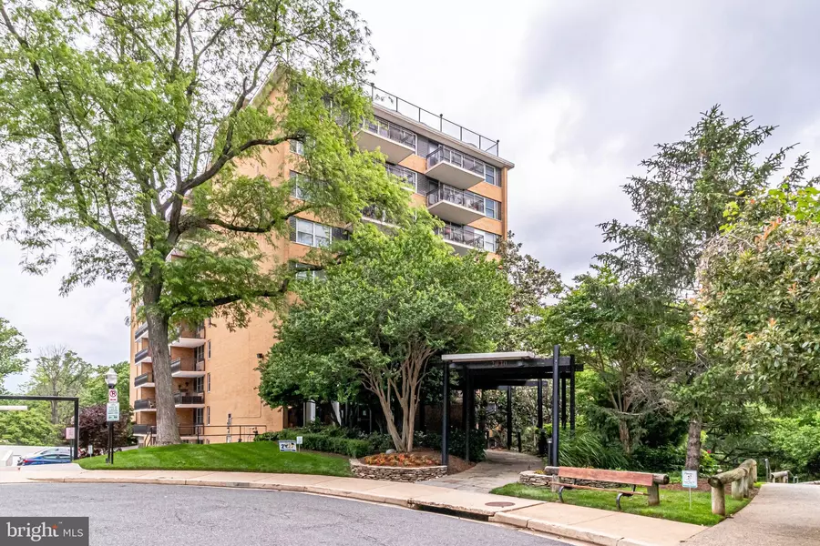 2030 N ADAMS ST #1403, Arlington, VA 22201