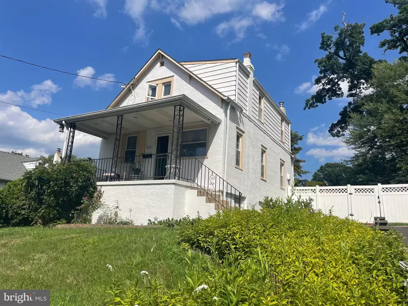 1571 ROCKWELL RD, Abington, PA 19001