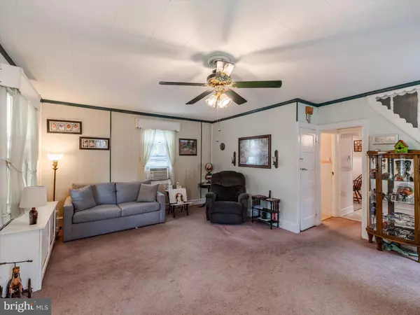 Abington, PA 19001,1571 ROCKWELL RD