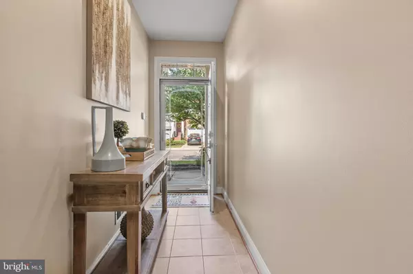 Laurel, MD 20723,9755 NORTHERN LAKES LN