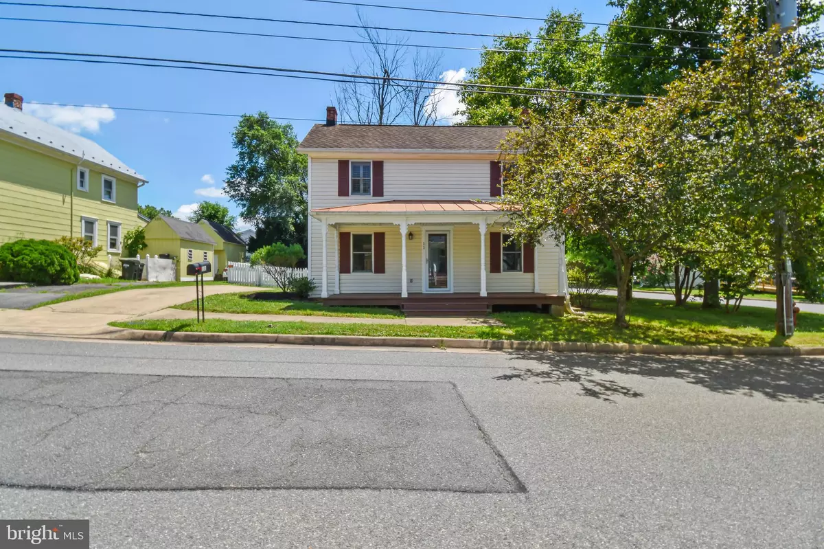 Lovettsville, VA 20180,11 KIRCHE ST