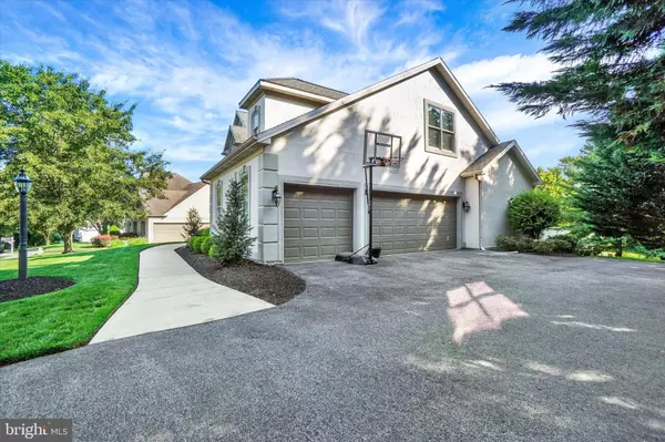 York, PA 17403,201 RIDGEFIELD DR