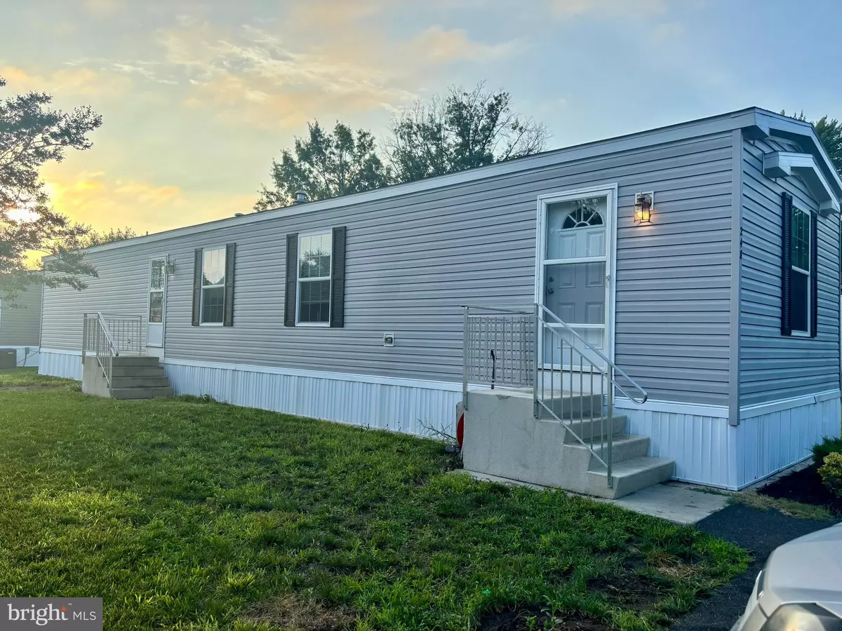 Vineland, NJ 08360,1976 N EAST AVE #248