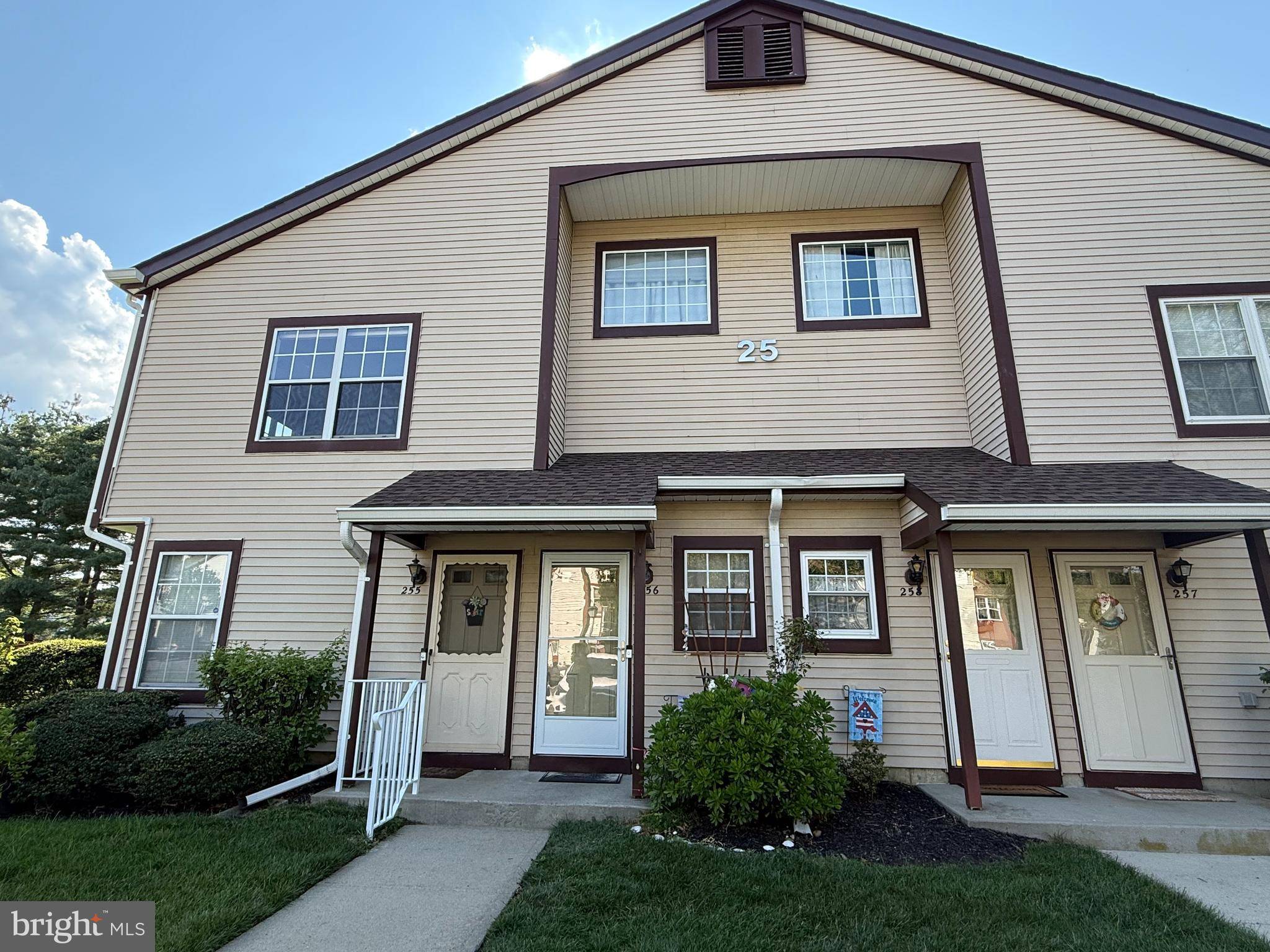 Robbinsville, NJ 08691,256 ANDOVER PL