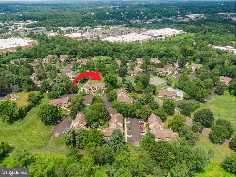 221 SASSAFRAS CT, Warrington, PA 18976