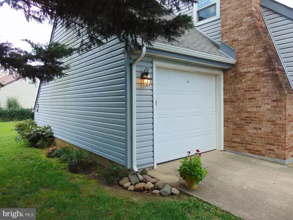 Bear, DE 19701,225 BYNUM PL