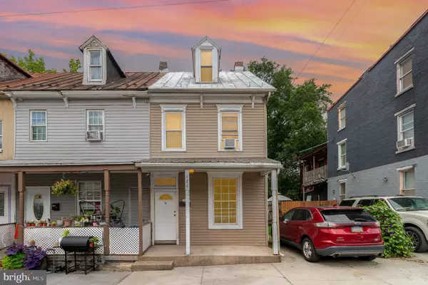 Harrisburg, PA 17103,124 BALM ST