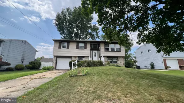 Stratford, NJ 08084,7 WRIGHT AVE