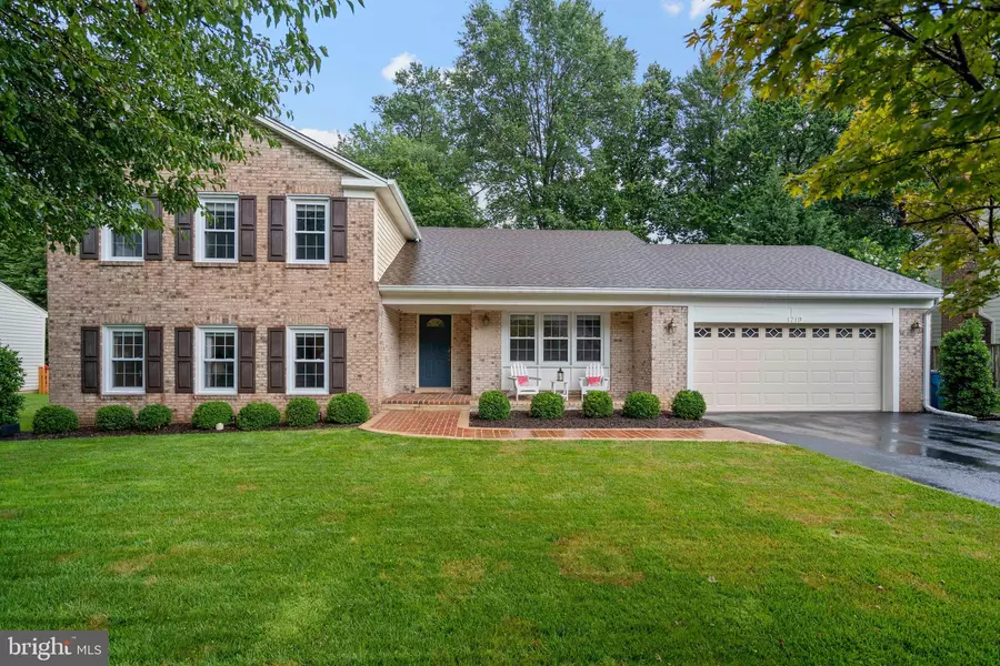 1719 LARKMEADE DR, Vienna, VA 22182