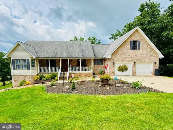 Franklin, WV 26807,137 ELM ST