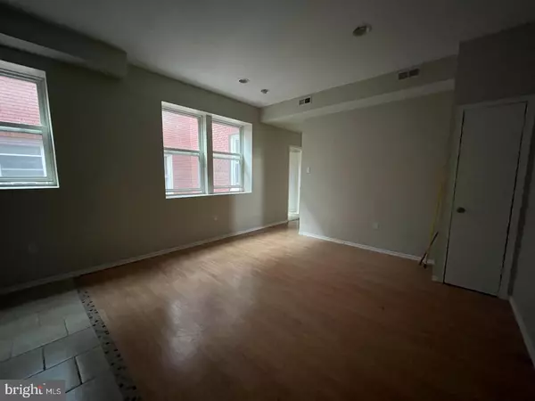 Philadelphia, PA 19139,4728 CHESTNUT ST #10