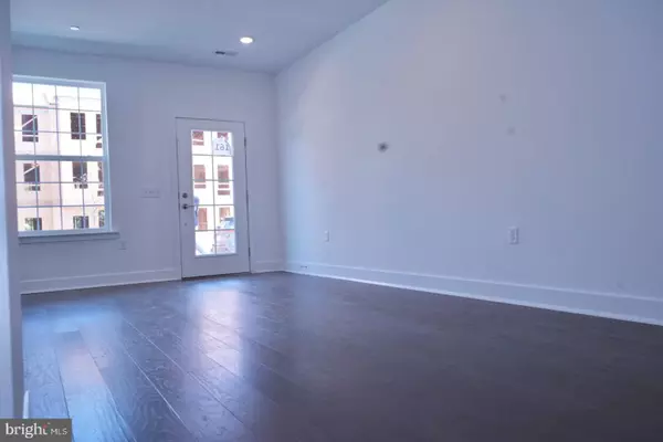 Pennington, NJ 08534,105 STOUTSBURG BLVD