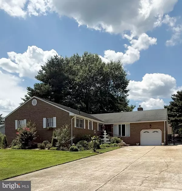 Newfield, NJ 08344,12 HUNTER DR