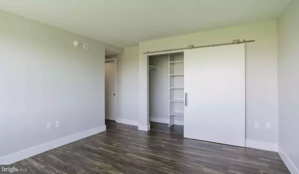 Philadelphia, PA 19130,2200 BENJAMIN FRANKLIN PKWY #2B-E0812