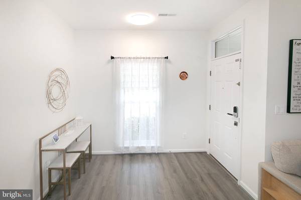 Ashburn, VA 20148,42727 EXPLORER DR