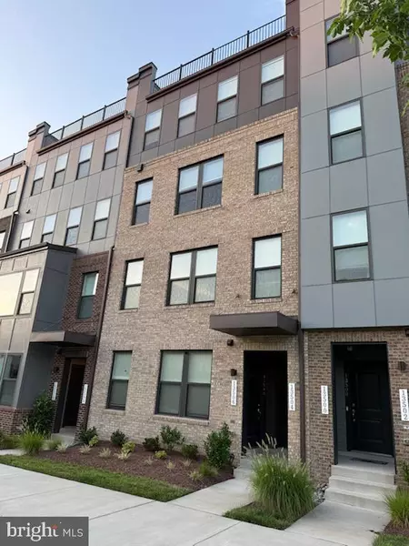 13506 SAYWARD BLVD #93, Herndon, VA 20171