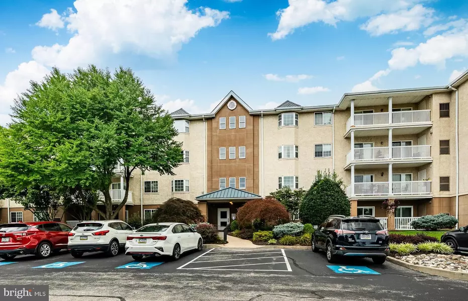 335 PAOLI POINTE DR #335-U, Paoli, PA 19301