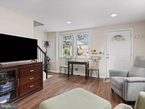 Arlington, VA 22204,5403 8TH PL S