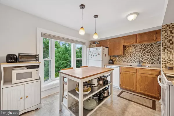 Aston, PA 19014,3 COLONIAL WAY