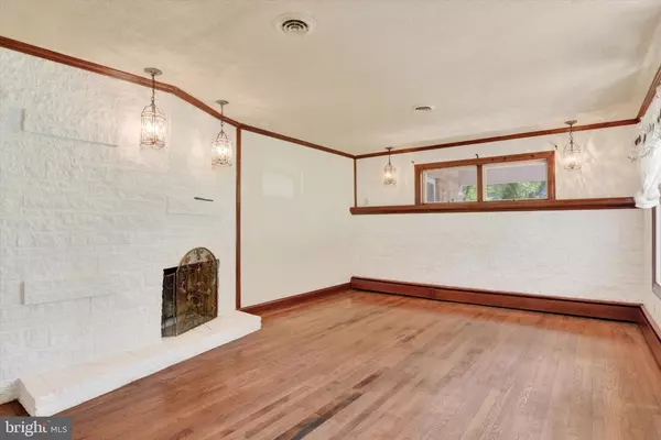 Harrisburg, PA 17111,4830 ETTA RD