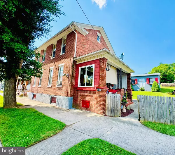 908 MAIN STREET, Saxton, PA 16678