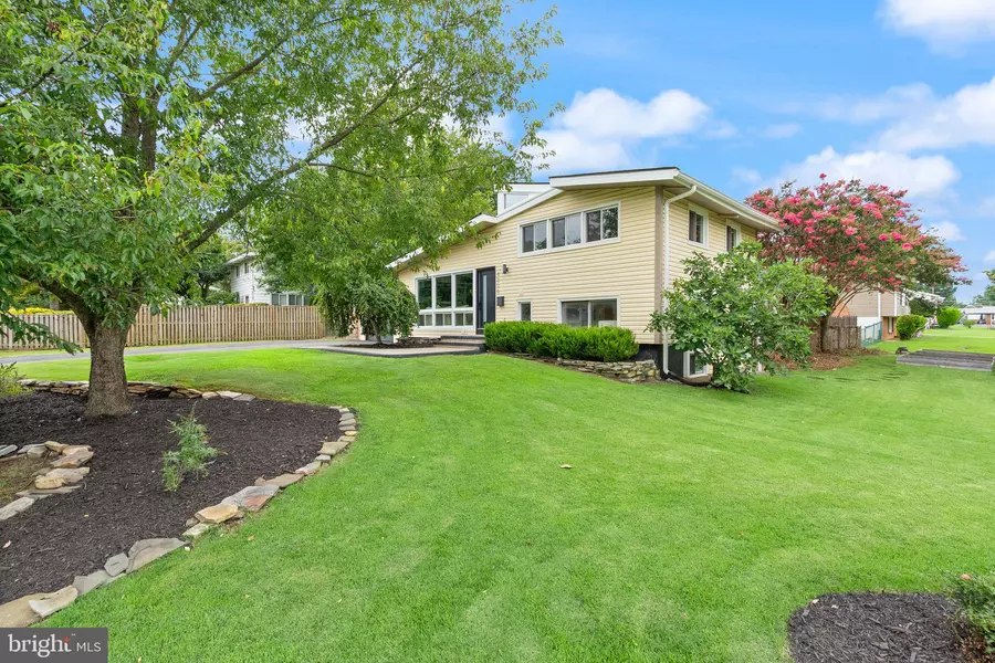 4208 JAVINS DR, Alexandria, VA 22310