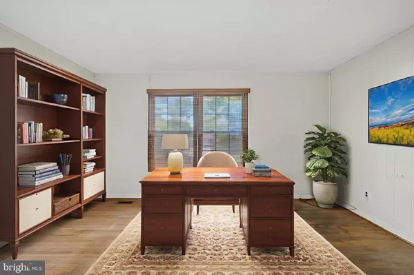 Severna Park, MD 21146,467 CORNWALL CT