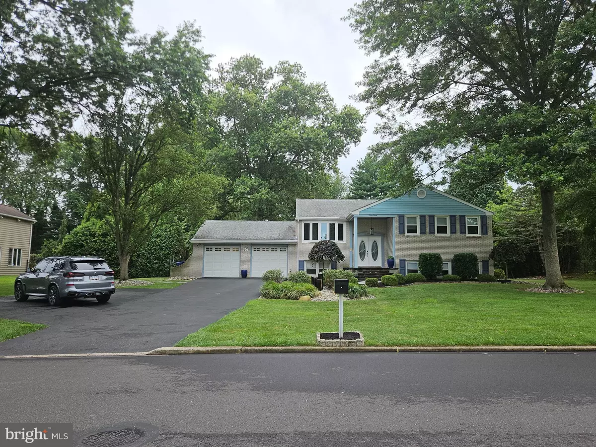 Southampton, PA 18966,67 HEATHER RD
