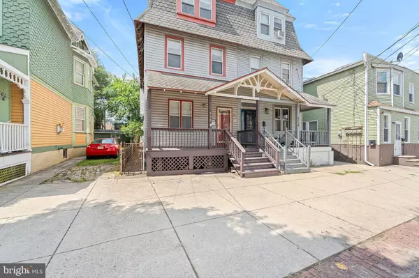230 CUMBERLAND ST, Gloucester City, NJ 08030