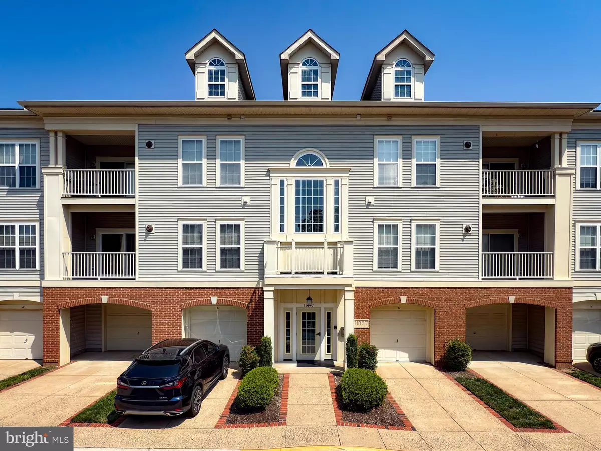 Fairfax, VA 22030,11337 WESTBROOK MILL LANE #201