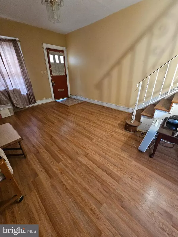 Trenton, NJ 08618,25 LEE AVE