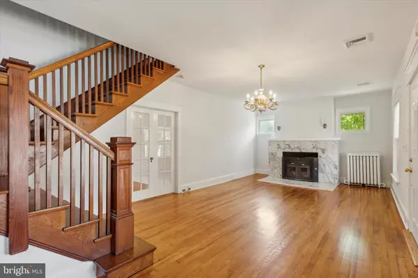 Flourtown, PA 19031,28 GROVE AVE