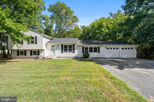 Waldorf, MD 20601,12720 BAR OAK DR